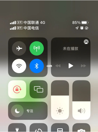 广灵苹果手机维修分享iPhone双卡信号解决办法 