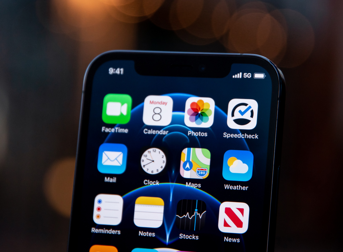 广灵苹果手机维修分享为什么 iPhone 12 在冬季会自动关机 